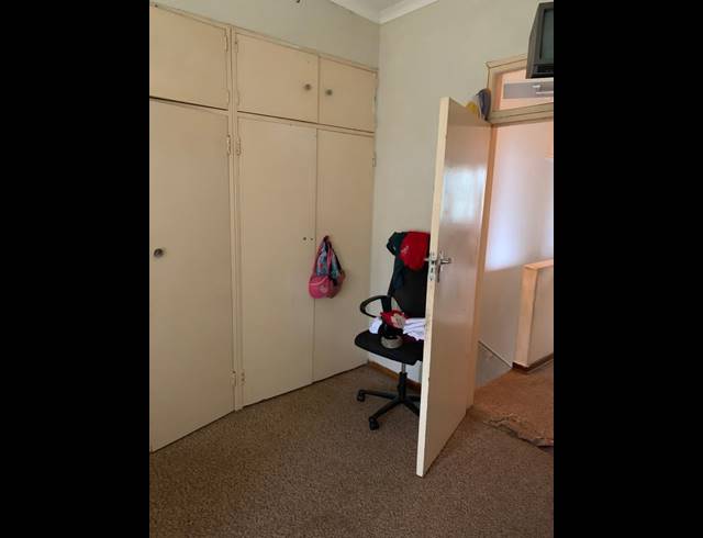 2 BEDROOM TOWNHOUSE FOR SALE IN WINDSOR EAST